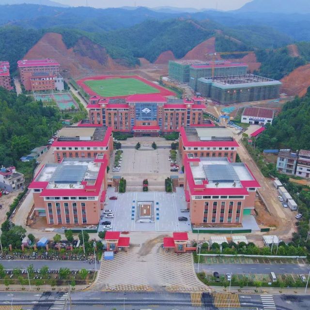 下是关于全南县高级职业技术学校的新闻信息：
